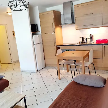 5 Personnes, 1min Gare D'annemasse, Geneve 5km * Annemasse
