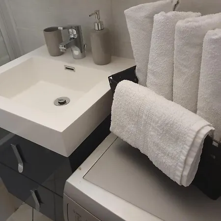 5 Personnes, 1min Gare D'annemasse, Geneve 5km Apartment *