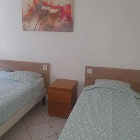 5 Personnes, 1min Gare D'annemasse, Geneve 5km * Annemasse